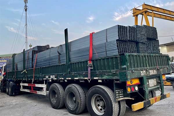 Thép hộp đen 20 x 20 Giao hang thep hop 2